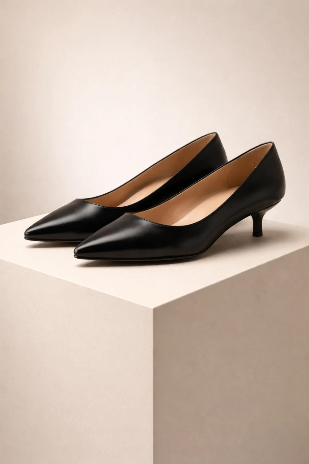 black pointed toe kitten heels old money shoes women minimalist elegant quiet luxury heels